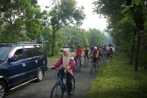 SMK Muhammadiyah I Playen Bekerjasama Dengan BRI Cabang Wonosari Mengadakan Sepeda Santai Sepeda-santai-3